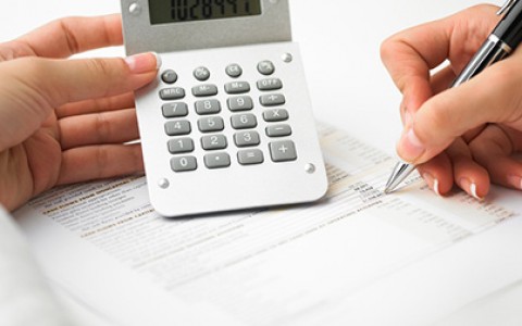 CALCUL DES IK : PAS QUESTION QUE LES INFIRMIÈRES SOIENT L’EXCEPTION DES PROFESSIONS DE SANTÉ LIBÉRALES !